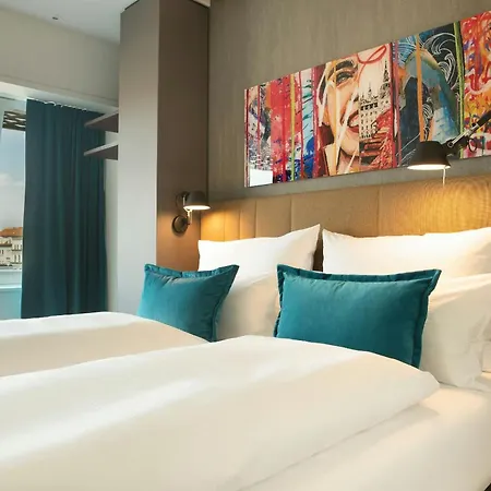 Hotel One
