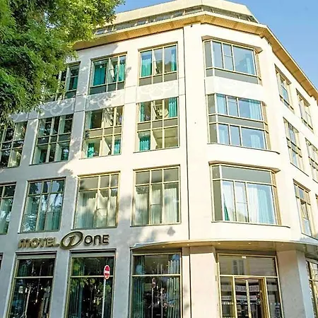 One 3* Graz